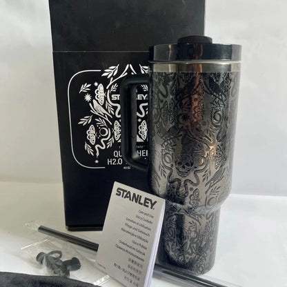 Stanley Halloween Quencher H2.0 FlowState Tumbler, 40 oz – Deadly Damask Design